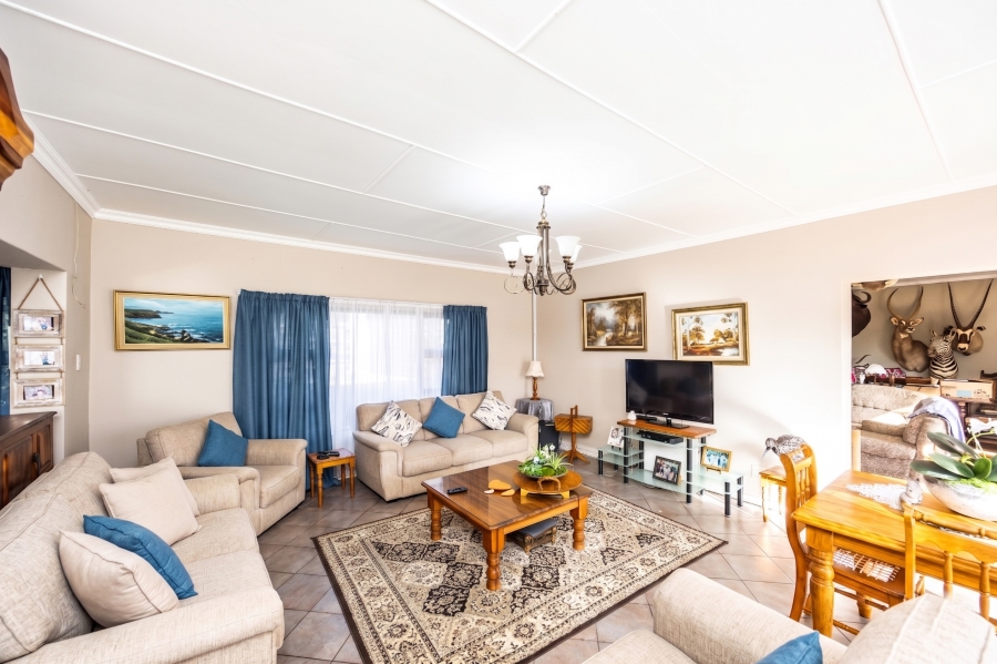 3 Bedroom Property for Sale in Beacon Bay North Eastern Cape